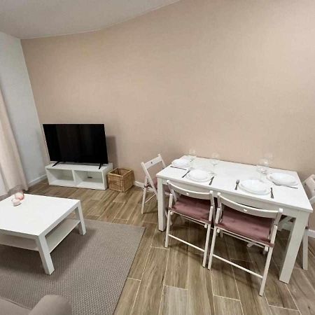 Apartamenticos Libertad I Zaragoza Ngoại thất bức ảnh