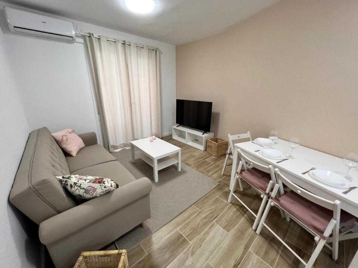 Apartamenticos Libertad I Zaragoza Ngoại thất bức ảnh