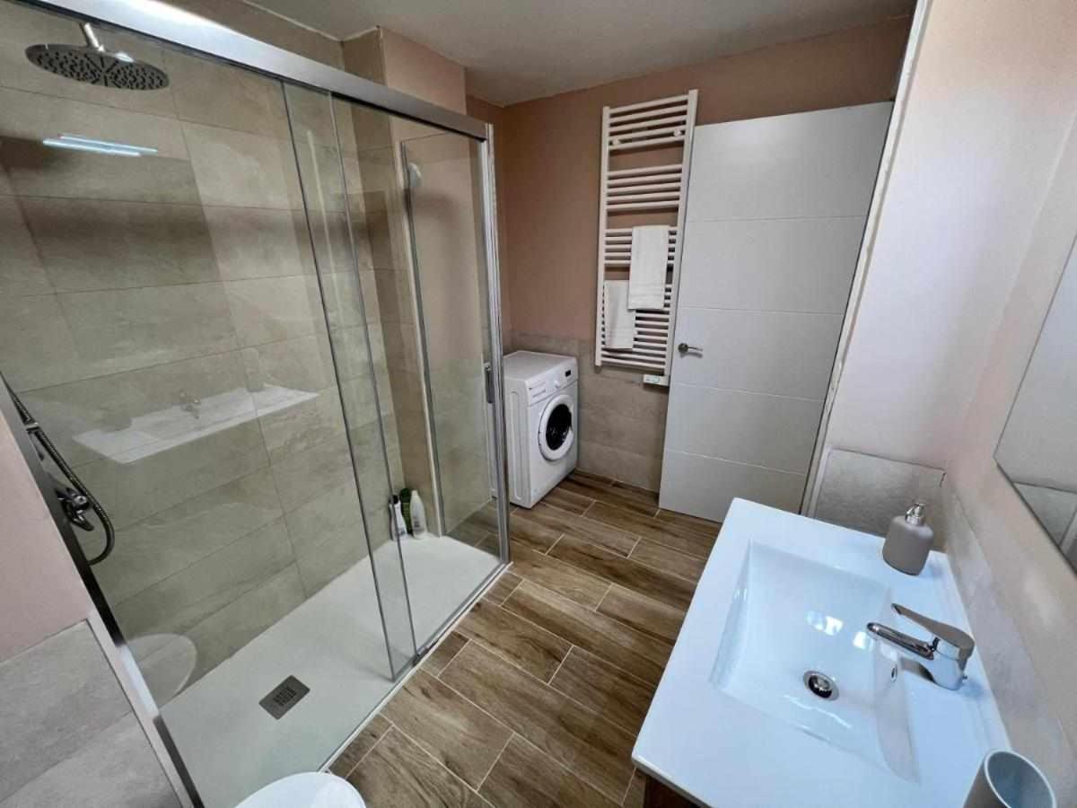 Apartamenticos Libertad I Zaragoza Ngoại thất bức ảnh