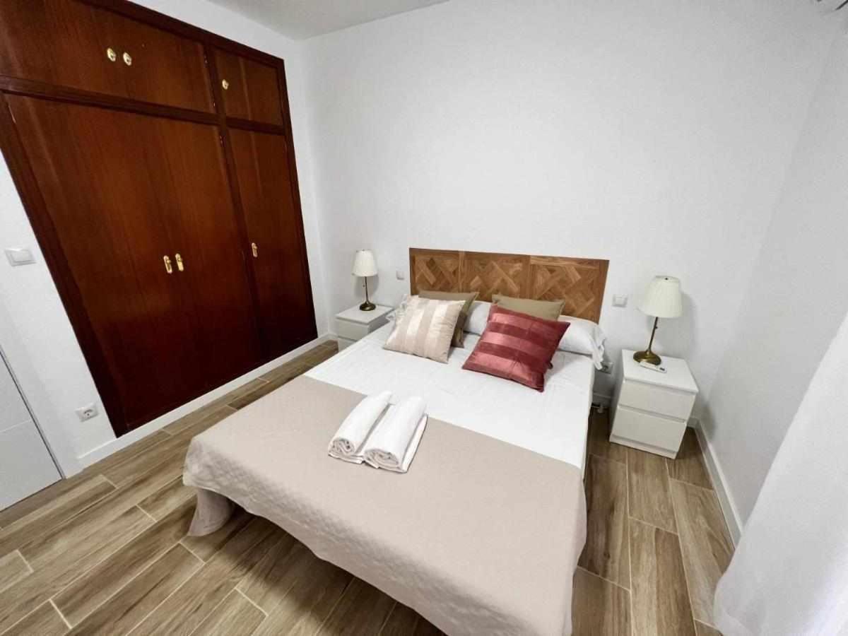 Apartamenticos Libertad I Zaragoza Ngoại thất bức ảnh