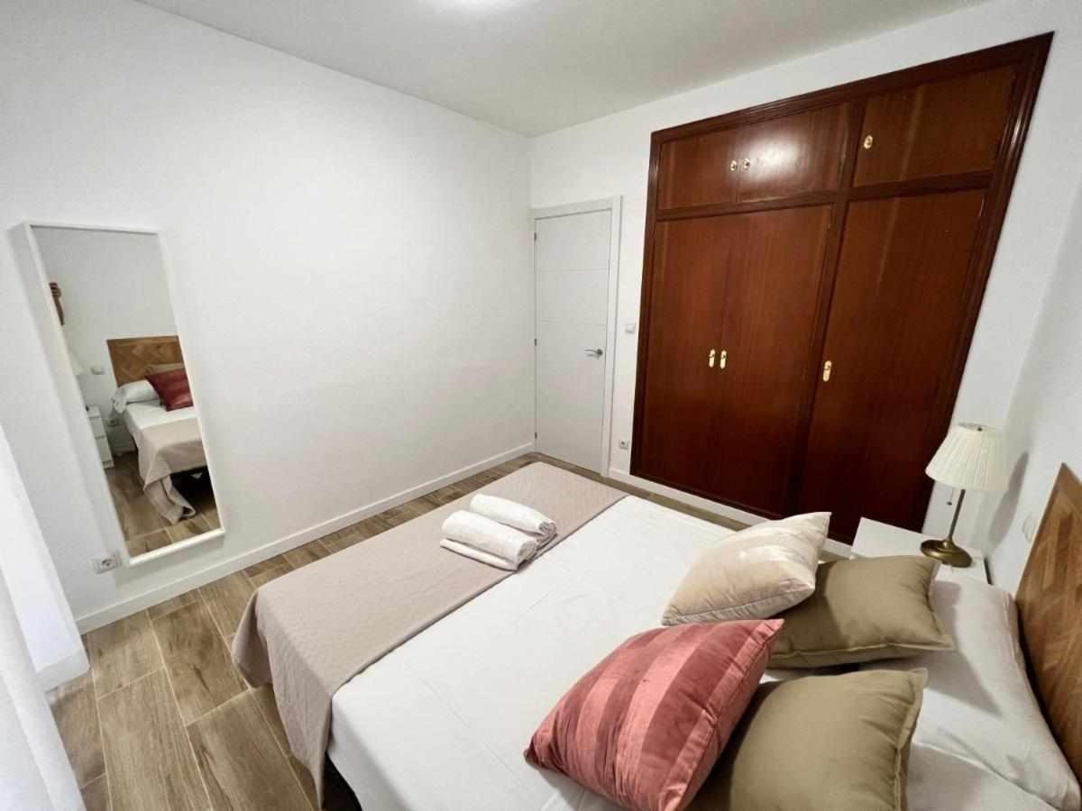 Apartamenticos Libertad I Zaragoza Ngoại thất bức ảnh