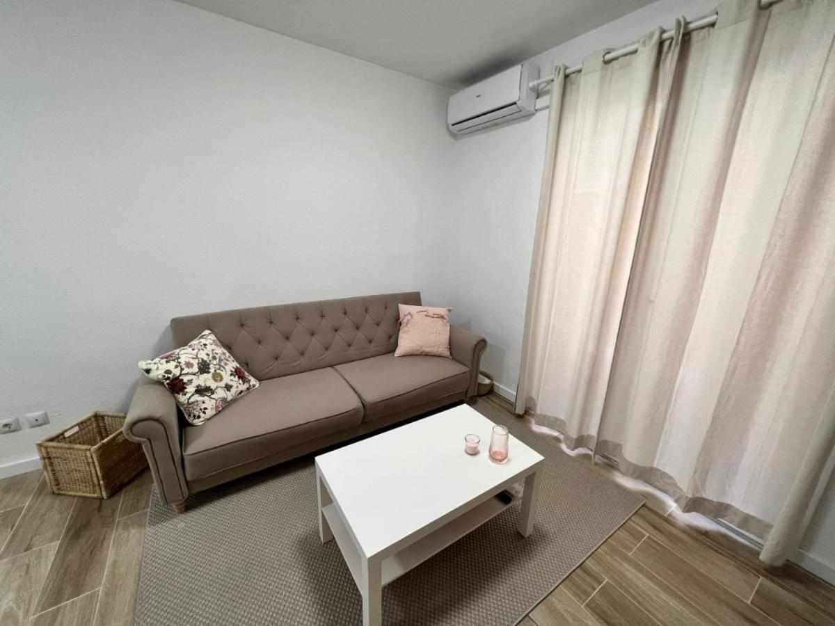 Apartamenticos Libertad I Zaragoza Ngoại thất bức ảnh